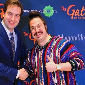 Meet your Posher, Max